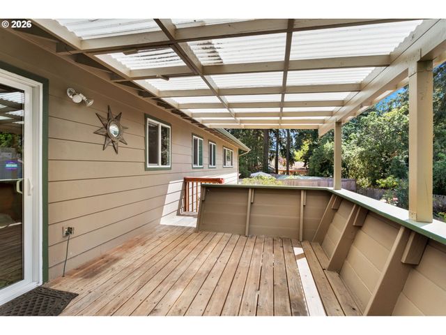 13529 Se TAYLOR Ct, Portland, OR 97233