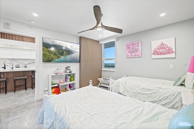 17940 GULF BOULEVARD 12D, Redington Shores, FL 33708