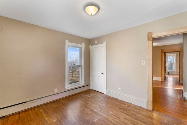 821 College Street, Cedar Falls, IA 50613