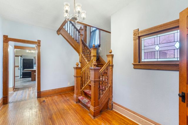 821 College Street, Cedar Falls, IA 50613