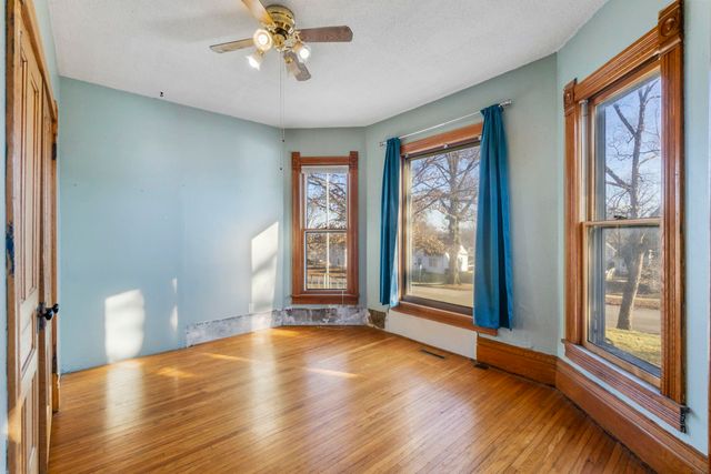 821 College Street, Cedar Falls, IA 50613