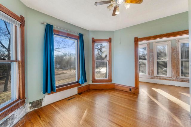 821 College Street, Cedar Falls, IA 50613