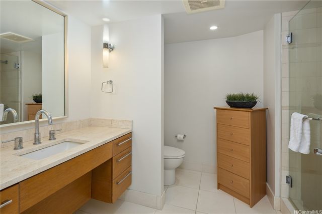 1177 Queen Street 3205, Honolulu, HI 96814