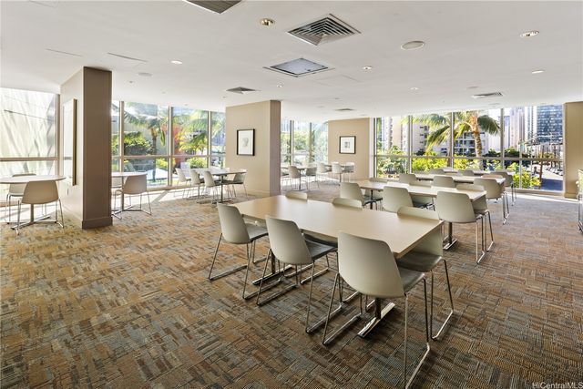 1177 Queen Street 3205, Honolulu, HI 96814