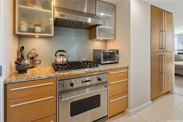 1177 Queen Street 3205, Honolulu, HI 96814
