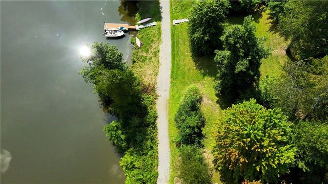 138 Summer Lane, Mcdonald, PA 15057