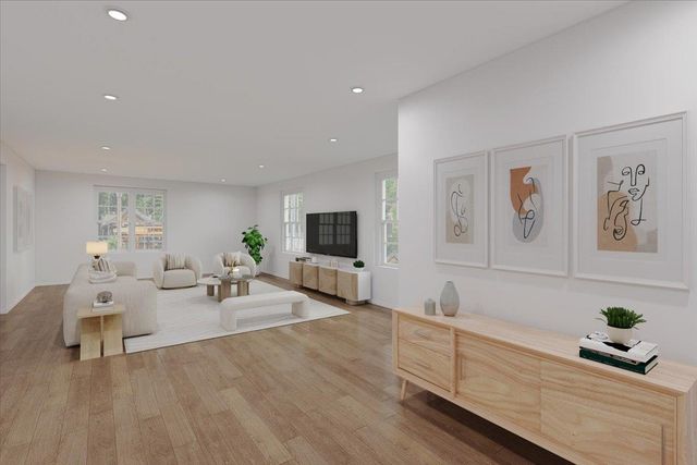 6795 VT Route 100, Londonderry, VT 05148