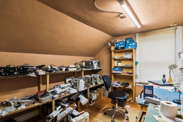 6795 VT Route 100, Londonderry, VT 05148