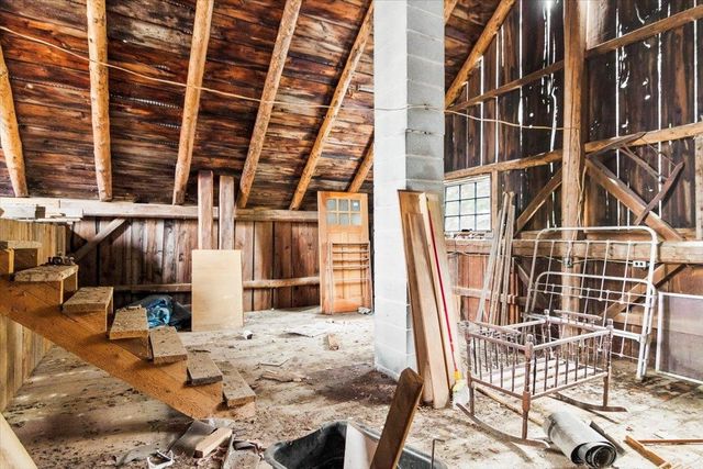 6795 VT Route 100, Londonderry, VT 05148