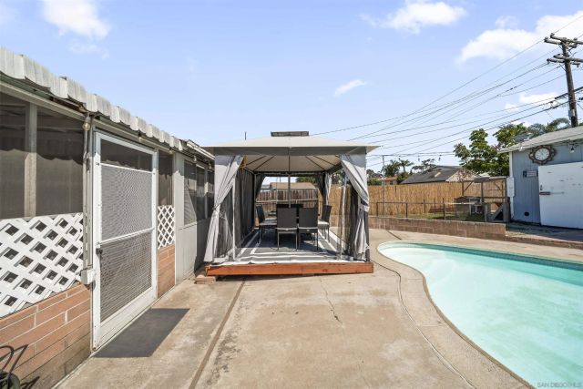 655 Robert Ave, Chula Vista, CA 91910