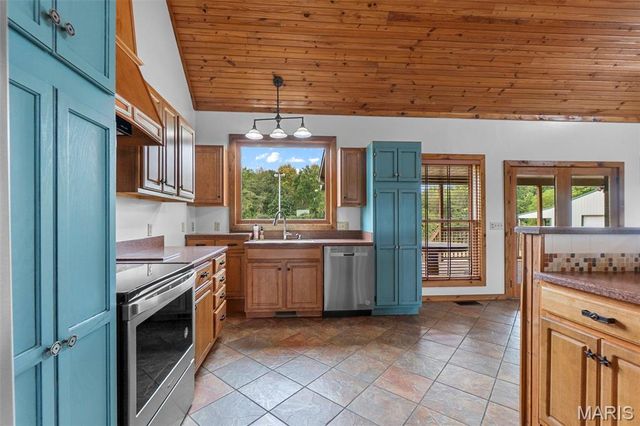 25097 State Highway 25, Bloomfield, MO 63825