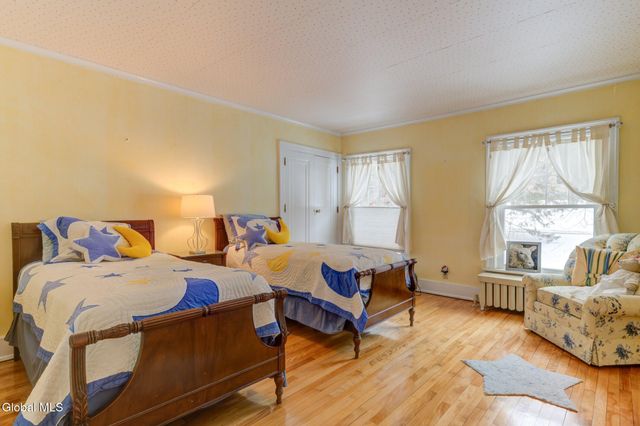 400 S Melcher Street, Johnstown, NY 12095