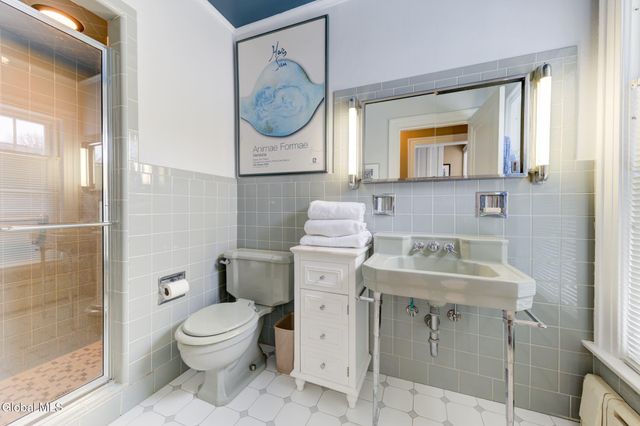 400 S Melcher Street, Johnstown, NY 12095