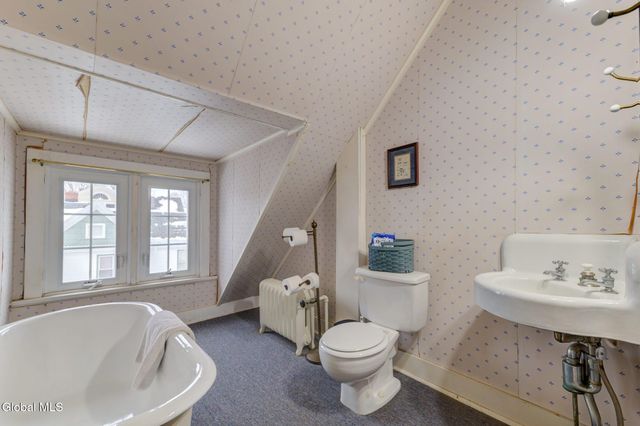 400 S Melcher Street, Johnstown, NY 12095