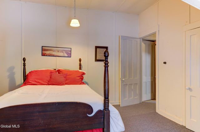 400 S Melcher Street, Johnstown, NY 12095