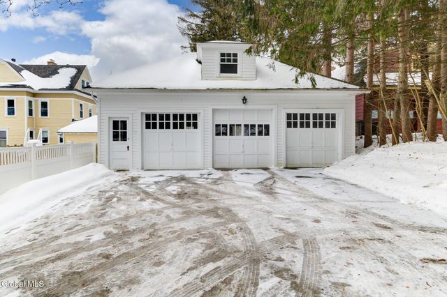 400 S Melcher Street, Johnstown, NY 12095