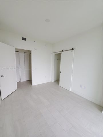 2000 Metropica Way 1401, Sunrise, FL 33323