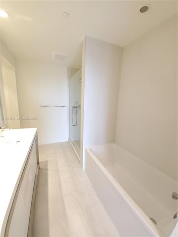 2000 Metropica Way 1401, Sunrise, FL 33323
