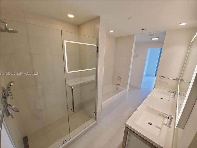 2000 Metropica Way 1401, Sunrise, FL 33323