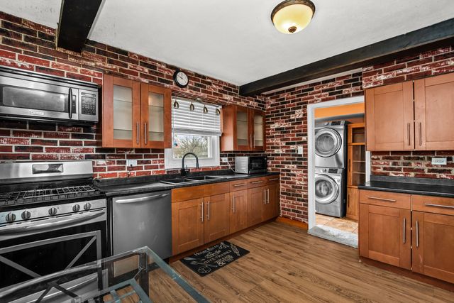 647 N Kramer Avenue, Lombard, IL 60148