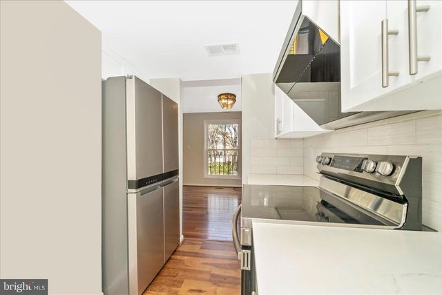 55 TIMBER ROCK RD, Gaithersburg, MD 20878