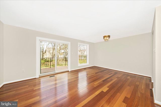 55 TIMBER ROCK RD, Gaithersburg, MD 20878