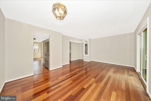 55 TIMBER ROCK RD, Gaithersburg, MD 20878