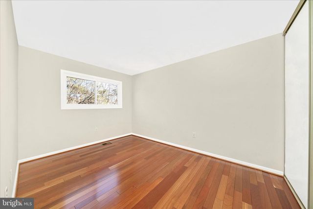 55 TIMBER ROCK RD, Gaithersburg, MD 20878