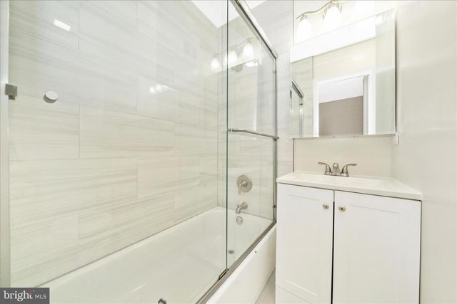 55 TIMBER ROCK RD, Gaithersburg, MD 20878