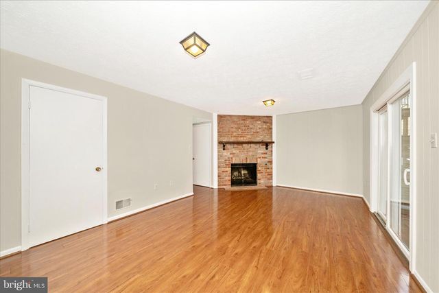 55 TIMBER ROCK RD, Gaithersburg, MD 20878