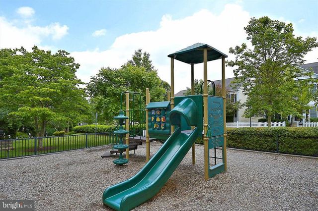 55 TIMBER ROCK RD, Gaithersburg, MD 20878