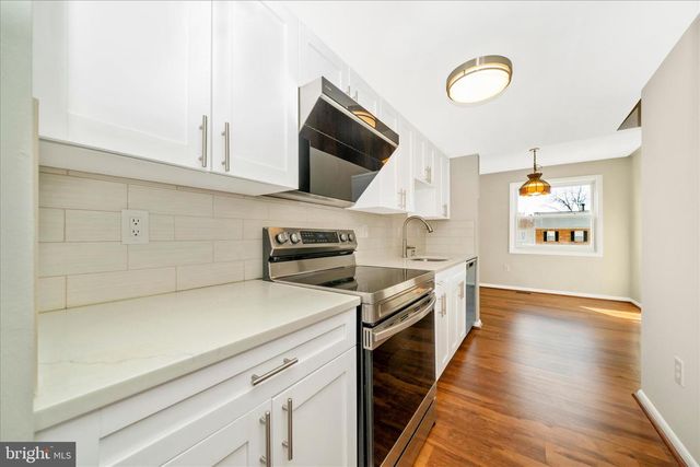 55 TIMBER ROCK RD, Gaithersburg, MD 20878