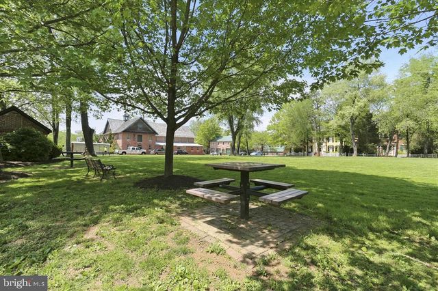 55 TIMBER ROCK RD, Gaithersburg, MD 20878