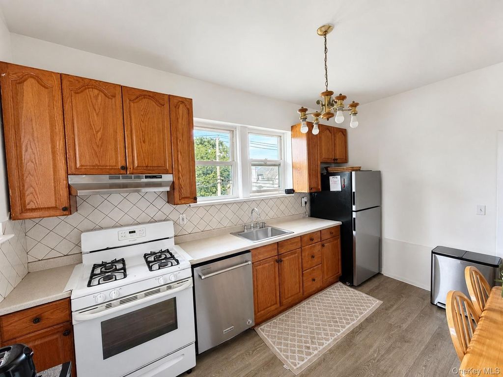 1 Davis Avenue, New Rochelle, NY 10805 — photo 3