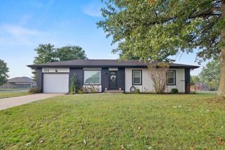 614 East Scott Wayne Drive, Nixa, MO 65714