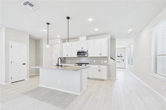 301 Greene Farm Trail, Cartersville, GA 30120