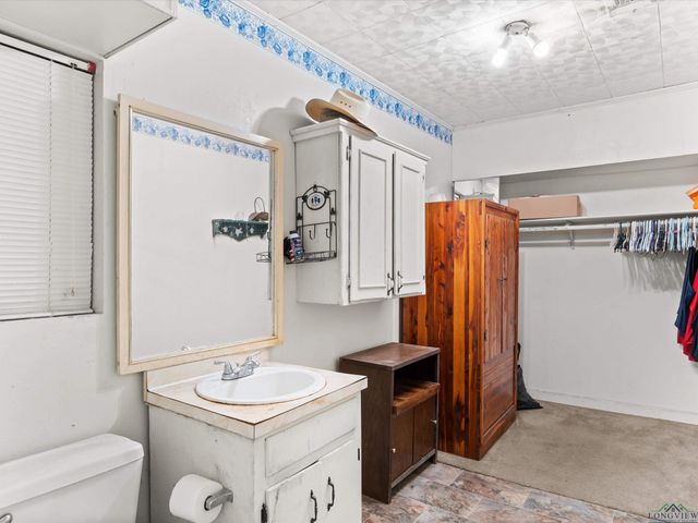 475 W DEPOT STREET, Avinger, TX 75630