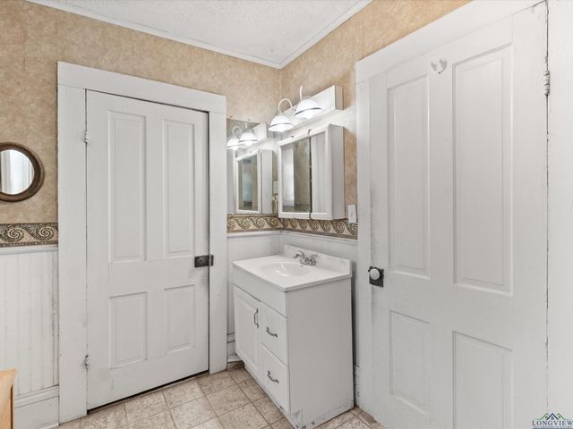 475 W DEPOT STREET, Avinger, TX 75630