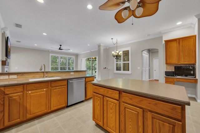 6122 KESTRELPARK DRIVE, Lithia, FL 33547