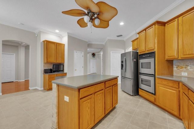 6122 KESTRELPARK DRIVE, Lithia, FL 33547