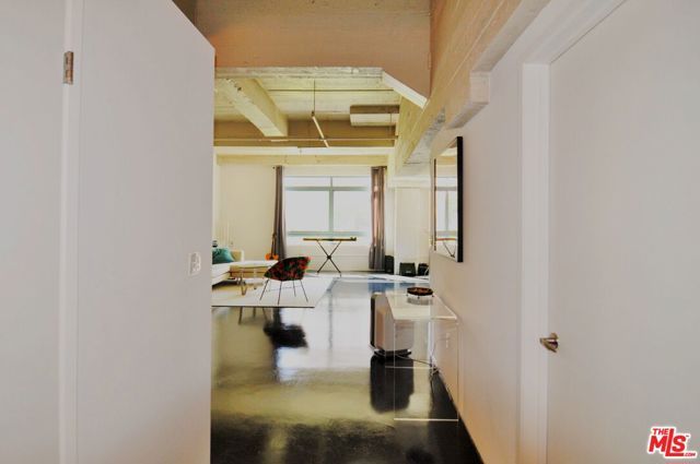 849 S Broadway M9, Los Angeles, CA 90014