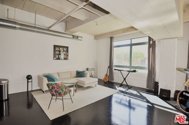 849 S Broadway M9, Los Angeles, CA 90014