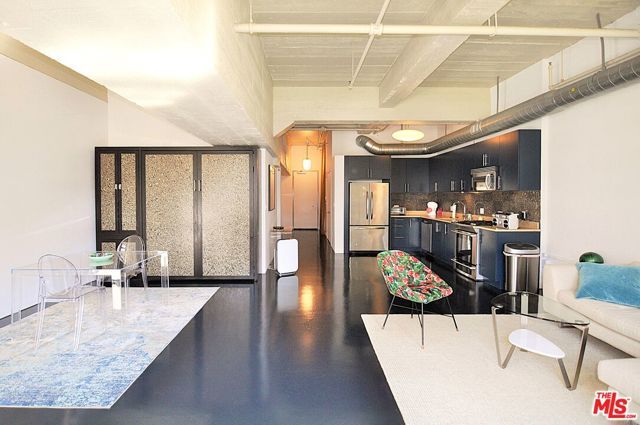 849 S Broadway M9, Los Angeles, CA 90014