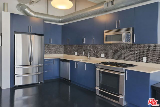 849 S Broadway M9, Los Angeles, CA 90014