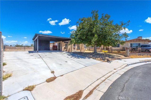 2037 Sequoia, Barstow, CA 92311