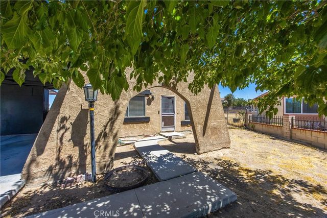 2037 Sequoia, Barstow, CA 92311