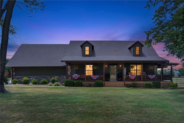 18578 Harmon Road, Fayetteville, AR 72704