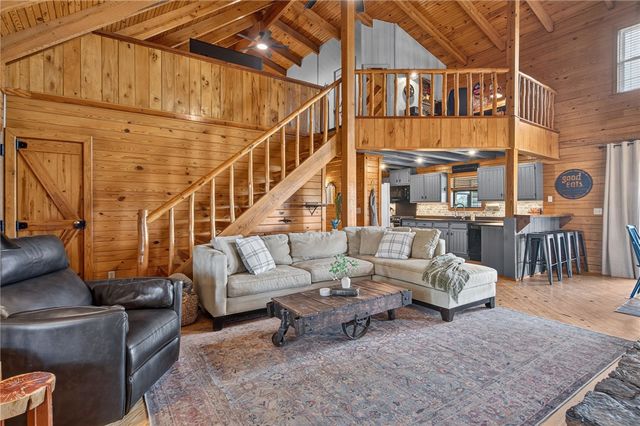 18578 Harmon Road, Fayetteville, AR 72704