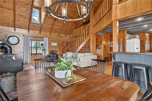 18578 Harmon Road, Fayetteville, AR 72704