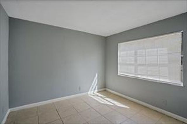 11456 NW 43rd St, Coral Springs, FL 33065